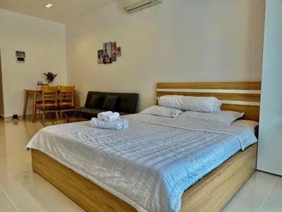 Apartamento con balcón — Teddy Apartment at Sky Center Luxury